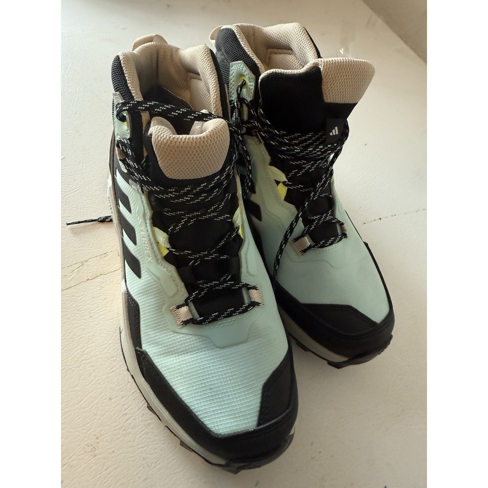 Adidas Terrex AX4 Mid GORE-TEX Hiking Shoes -‎ Women's 8.5 Great Condition - Picture 2 of 10
